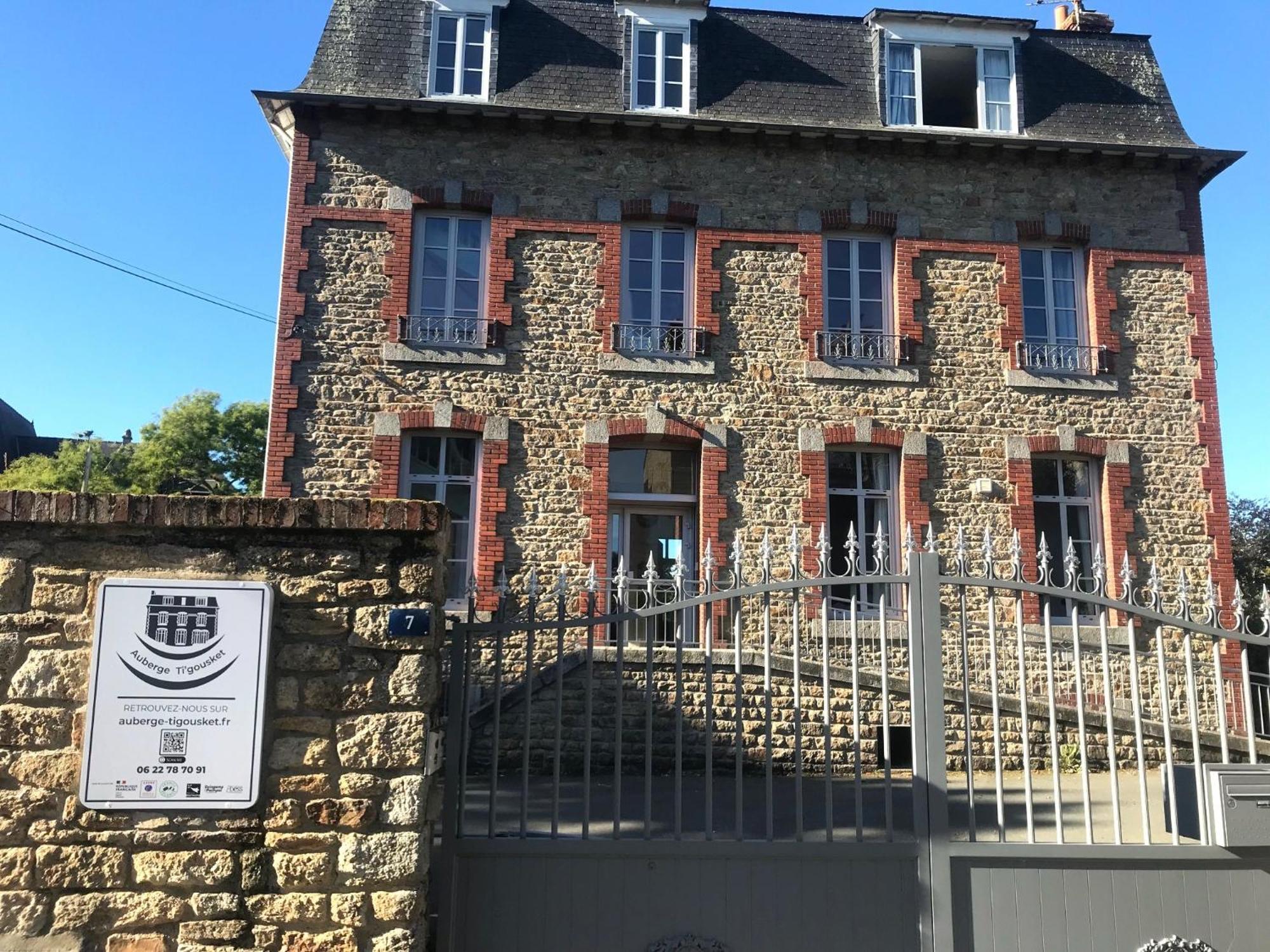 Auberge Ti'Gousket Guingamp Exterior foto